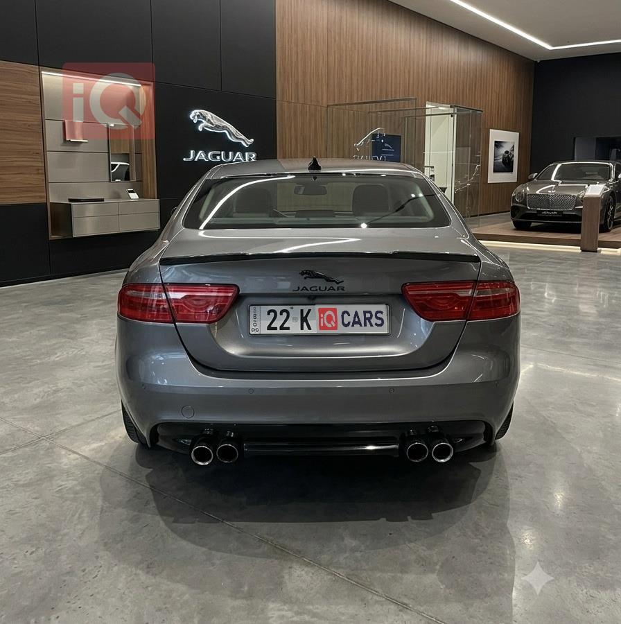 جاكوار XE